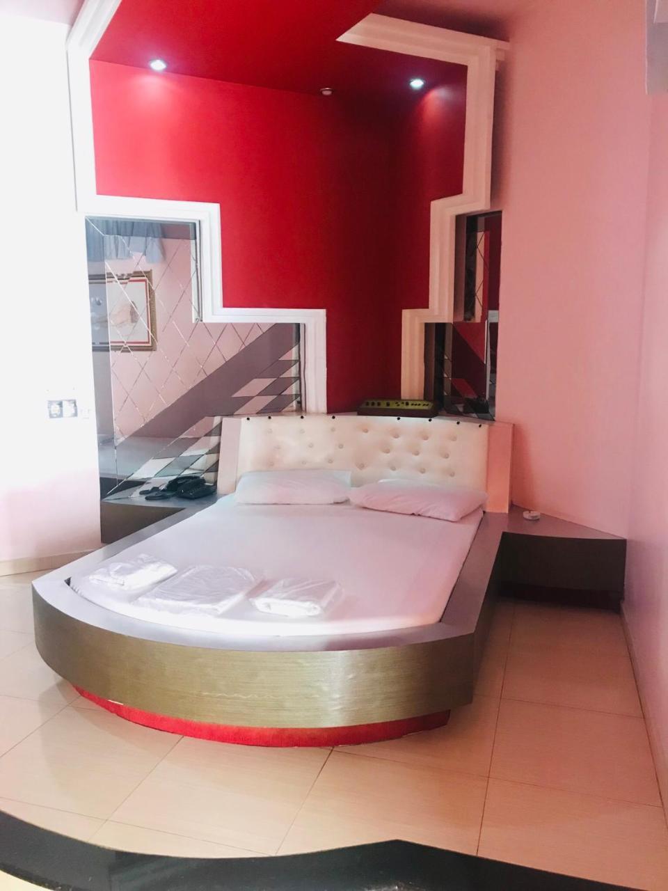 Euro Motel (Adults Only) Campinas  Ngoại thất bức ảnh